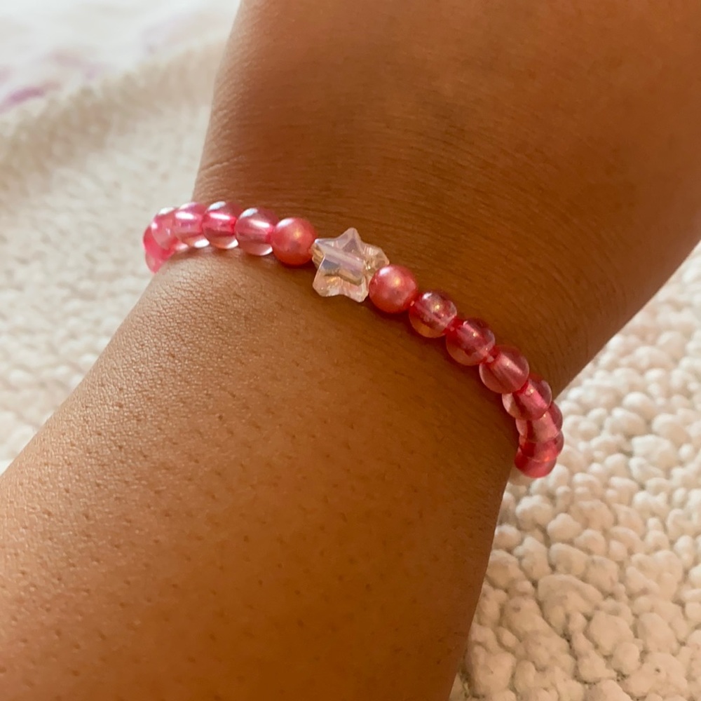 Pink bead bracelet 💖